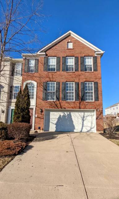 Main picture of 3358 Yosemite Falls Rd