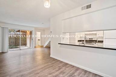 Main picture of 73 Roundtree Blvd