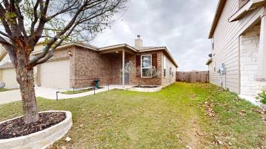 Main picture of 3306 Claymore St