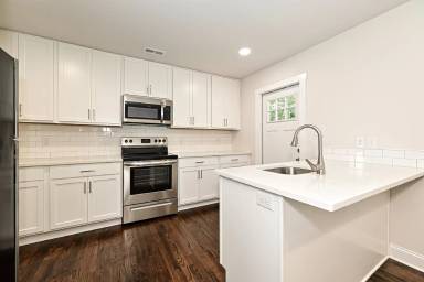 Main picture of 3460 Washburn Ave