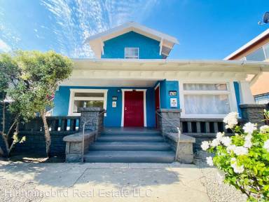 Main picture of 1478 1/2 W Vernon Ave