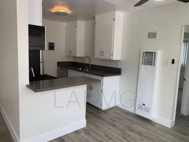 Main picture of 10919 Pioneer Blvd