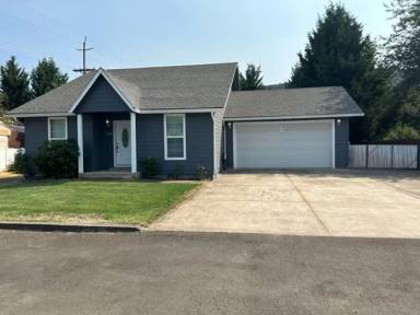 Main picture of 302 Harris Ave