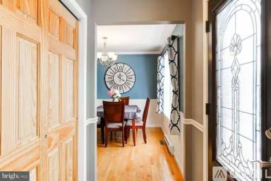 Main picture of 104 Gales Ferry Ct