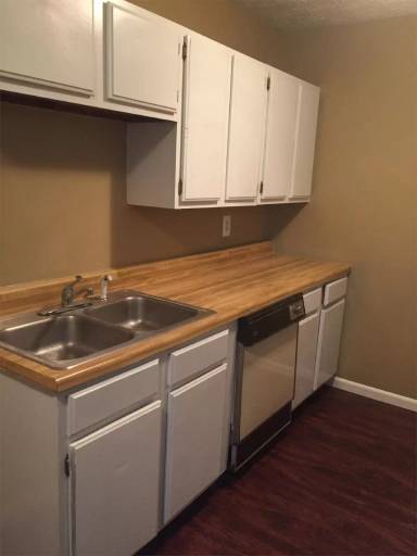 Main picture of 2116 Belvoir Ave