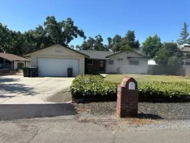 Main picture of 7586 Community Dr