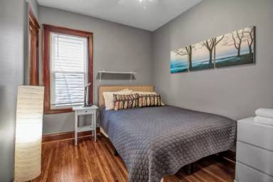 Main picture of 215 Maple St
