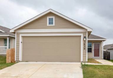 Main picture of 5630 Willow Breeze