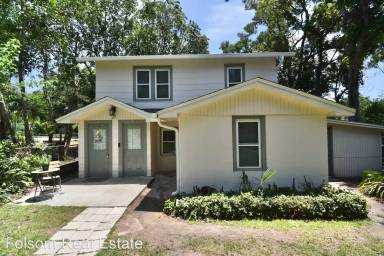 Main picture of 437 W 6th Ave