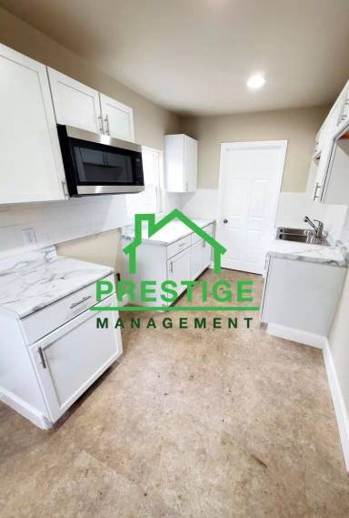 Main picture of 1057 E 35th Ct