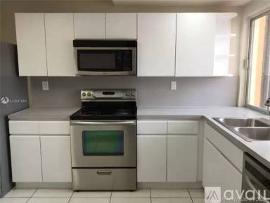 Main picture of 9195 Fontainebleau Blvd