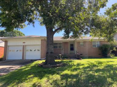 Main picture of 3235 S 70th East Ave
