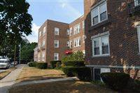 Main picture of 381 Ives St