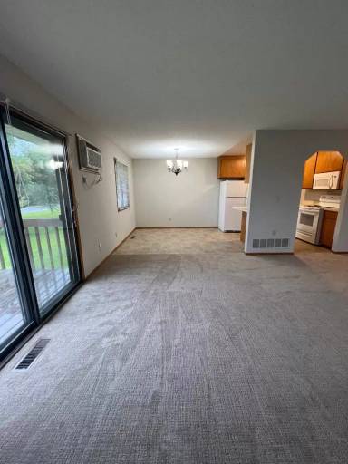Main picture of 2439 Gall Ave