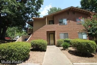 Main picture of 1605 Cedarview Ct