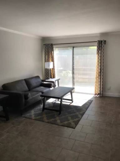Main picture of 653 Knollwood Dr