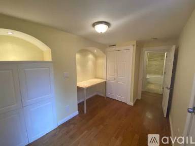 Main picture of 44 Chappie St