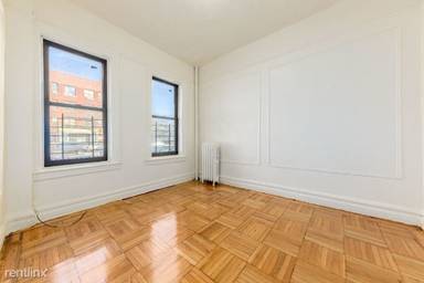 Main picture of 370 E 31st St