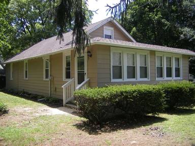 Main picture of 302 W Franklin Ave