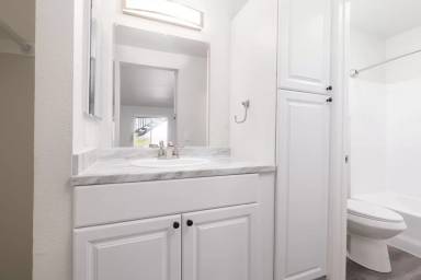 Main picture of 580 Mesa Blvd