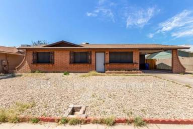 Main picture of 1226 W Nopal Pl