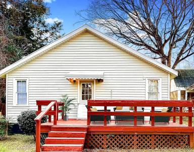 Main picture of 2944 Pierpont Ave