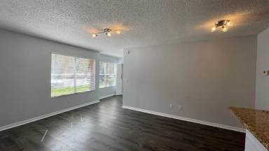 Main picture of 5128 Conroy Rd