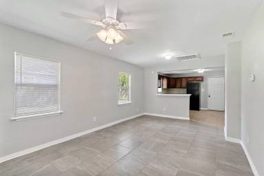 Main picture of 1007 Roosevelt St