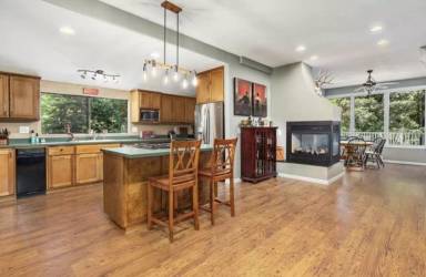 Main picture of 150 High St