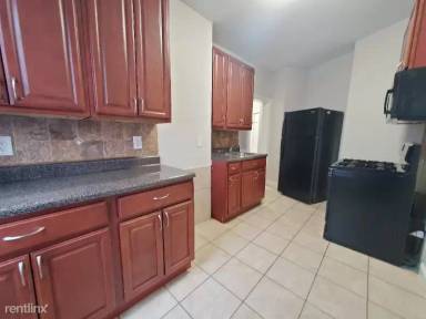 Main picture of 500 Baldwin Ave