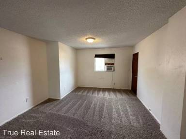 Main picture of 645 Colorado River Blvd