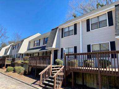 Main picture of 601 Lee Ave SW