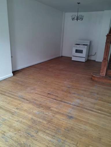Main picture of 245 E Cambria St