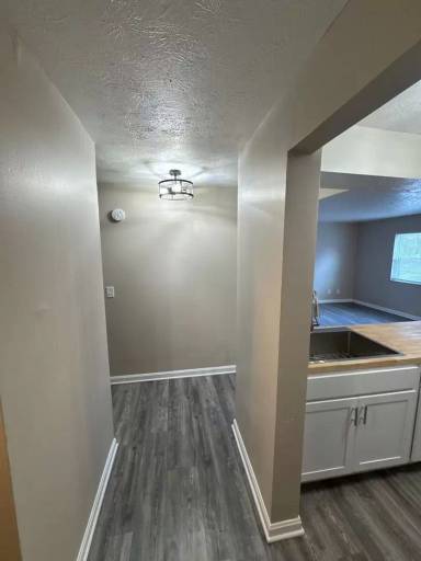 Main picture of 2390 W North Bend Rd