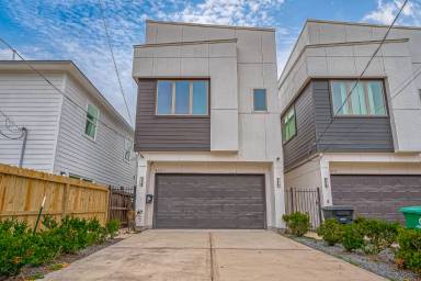 Main picture of 4207 Hardy St