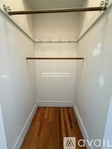 Main picture of 337 Beacon St