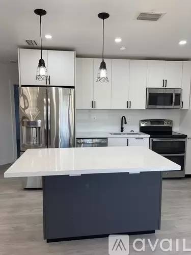 Main picture of 2782 SW 32nd Ct