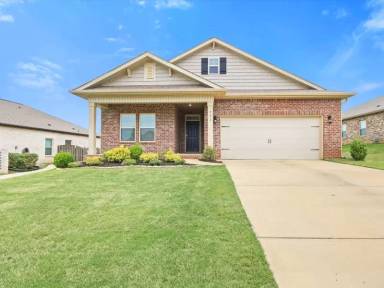 Main picture of 227 Poplar Hollow Dr