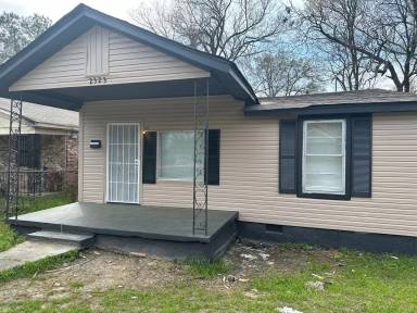 Main picture of 2323 Shasta Ave