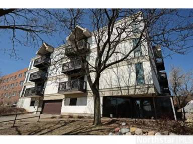Main picture of 232 W Franklin Ave
