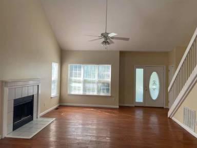 Main picture of 5718 Wrightsville Ave