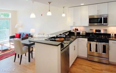 Main picture of 7 Cameron Ave