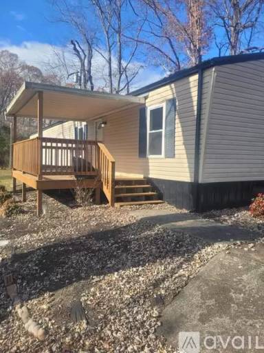 Main picture of 1666 Weaver Branch Rd