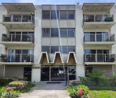 Main picture of 2500 E 2nd St