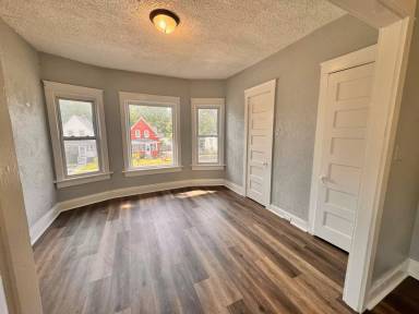 Main picture of 6329 24th Ave