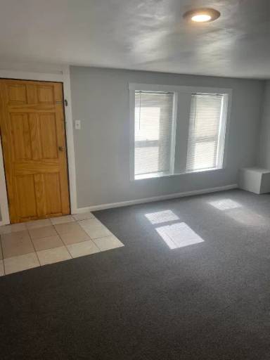 Main picture of 2110 W Cullerton St