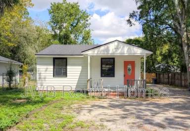Main picture of 3535 Rosselle St