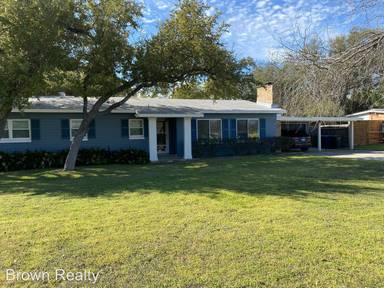 Main picture of 256 Lorenz Rd