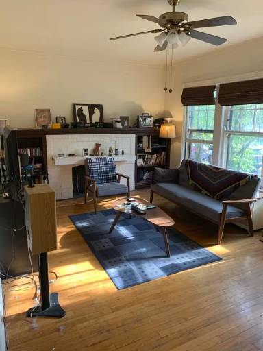 Main picture of 4349 N Wolcott Ave