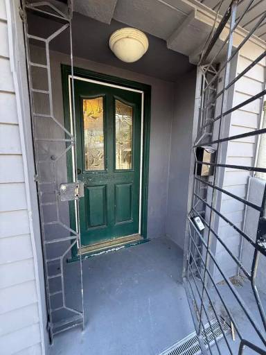 Main picture of 185 Margaret Ave